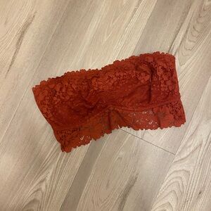 Auden Lace Bandeau in Rich Red